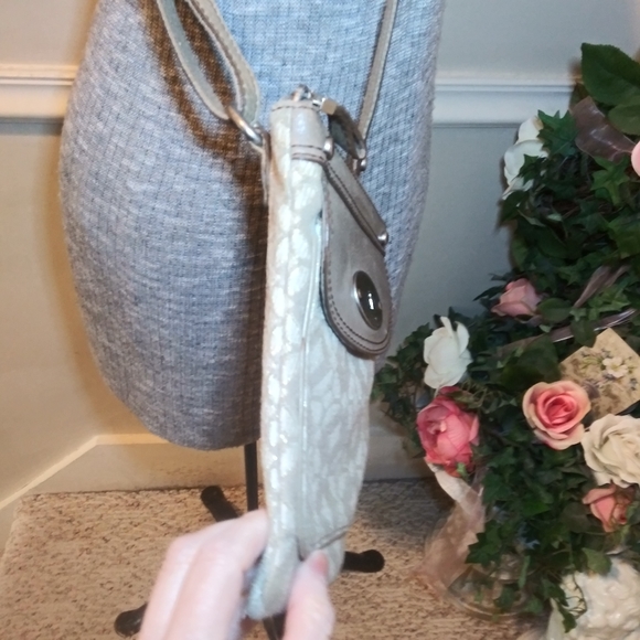 Fossil Leather Trimmed Taupe & Ivory Metallic Brocade Convertible Crossbody - Picture 5 of 15